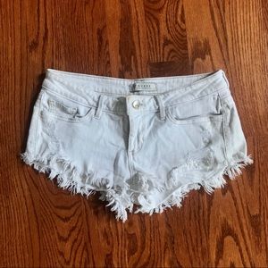 GUESS DISTRESSED SHORTS